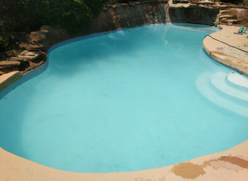 Clear blue pool after a pool cleaning