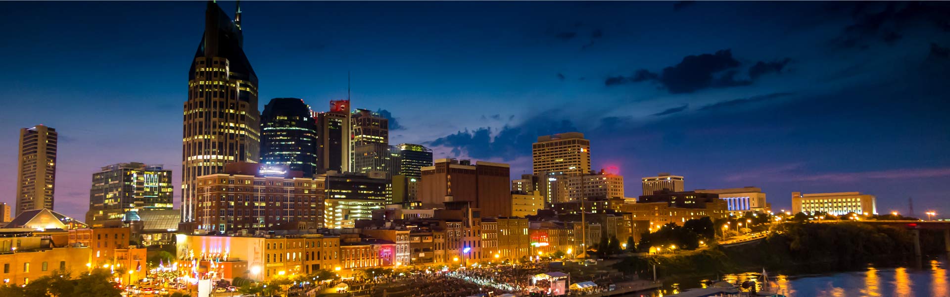 Downtown Nashville skyline at night