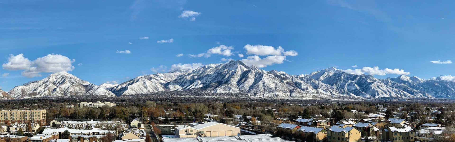 View of mountains surrounding Salt Lake City on a sunny day